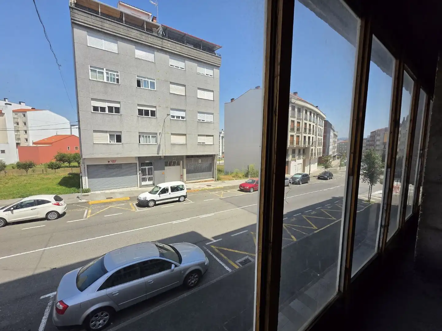 Vista exterior de Local en venda en Carballo