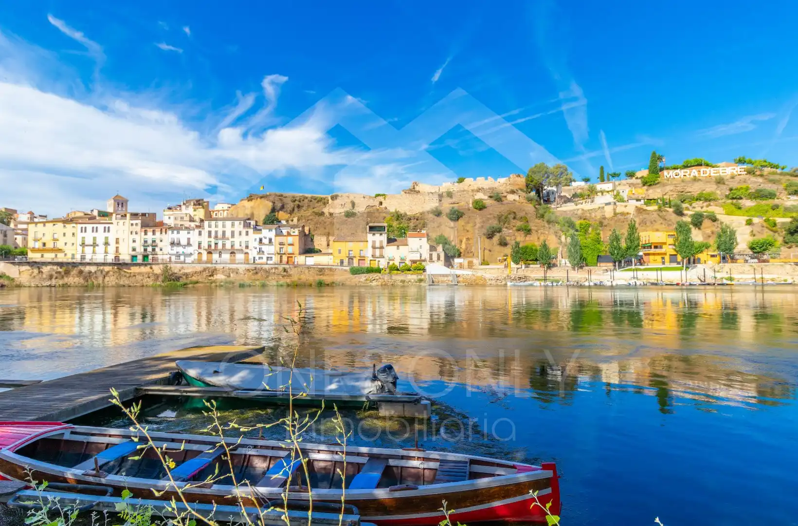 Vista exterior de Casa o xalet en venda en Móra d'Ebre amb Terrassa i Traster