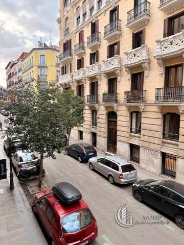 Apartamento en Alquiler en Universidad - Malasaña