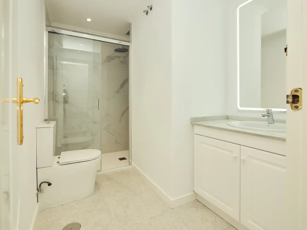 Baño de Apartamento en venta en Orihuela con Aire acondicionado, Calefacción y Terraza