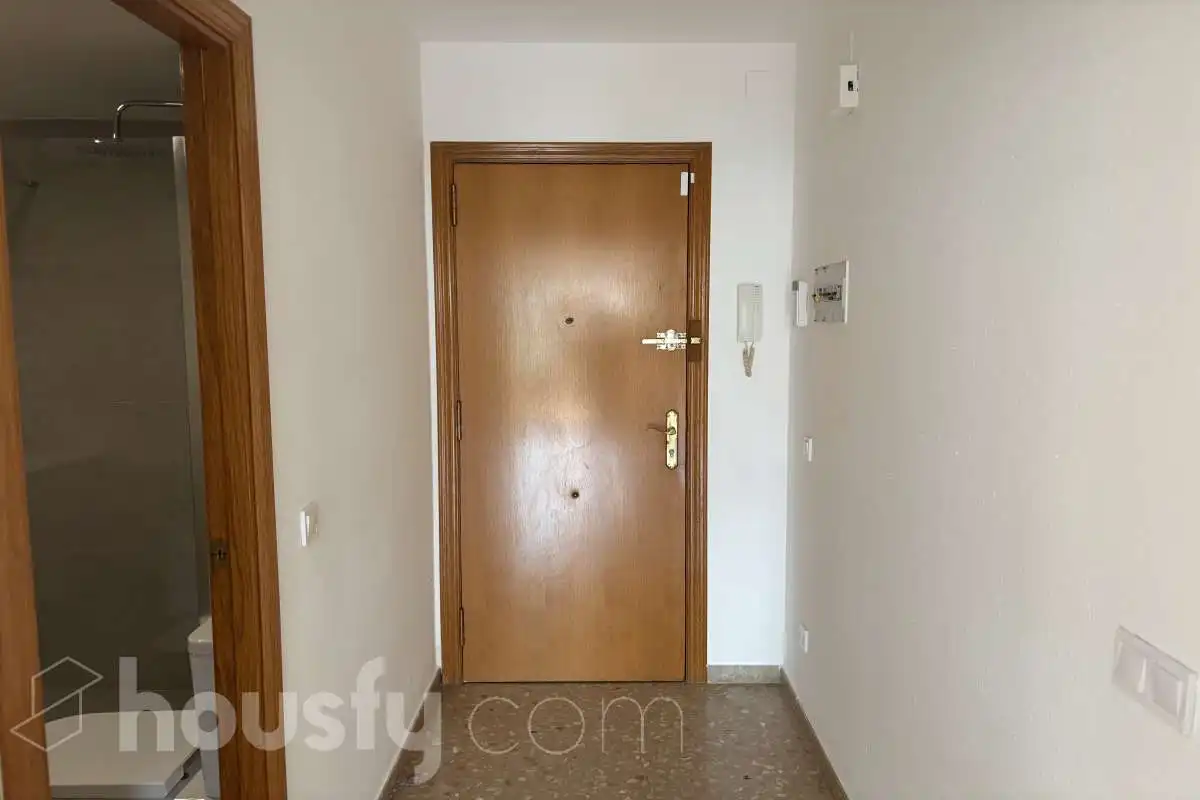 Flat for rent in Terrassa  with Heating, Terrace and Storage room