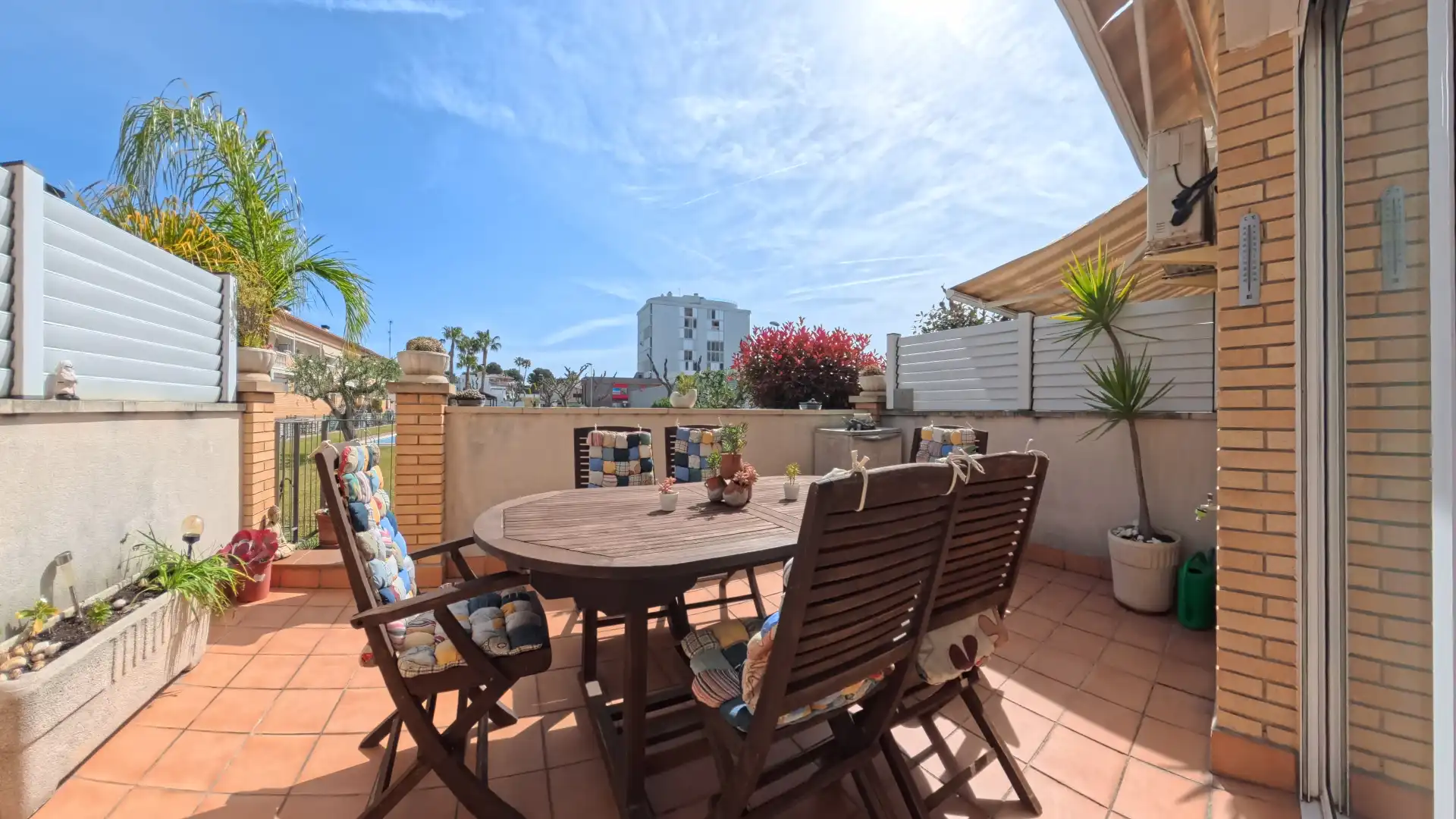 Terraza de Casa adosada en venta en Cunit con Aire acondicionado, Calefacción y Jardín privado