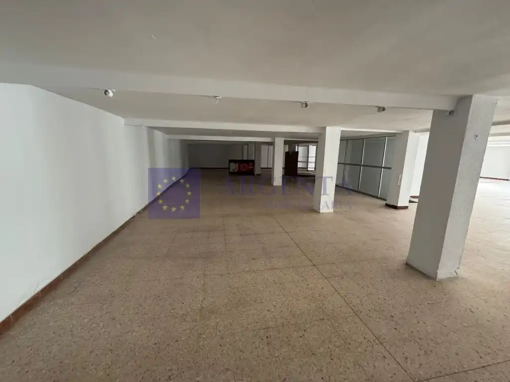 Locale commerciale in affitto a Avenida Hernan Cortes, imagen 13