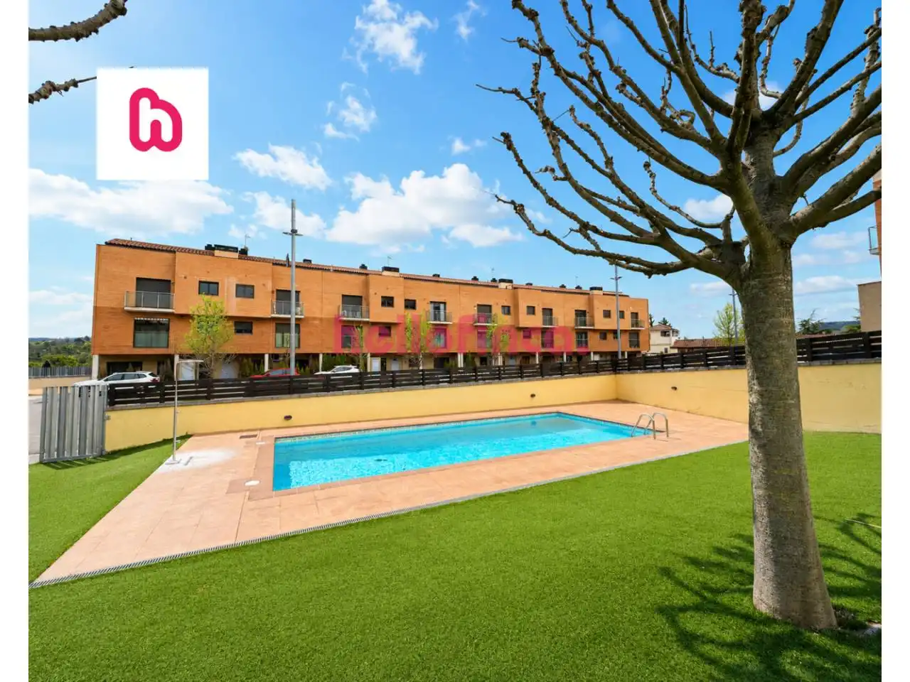 Piscina de Pis en venda en Gironella amb Calefacció, Parquet i Terrassa