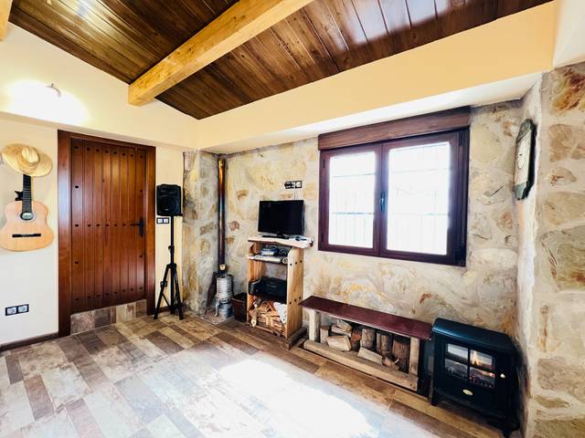 Casa adosada en Venta en Juslibol