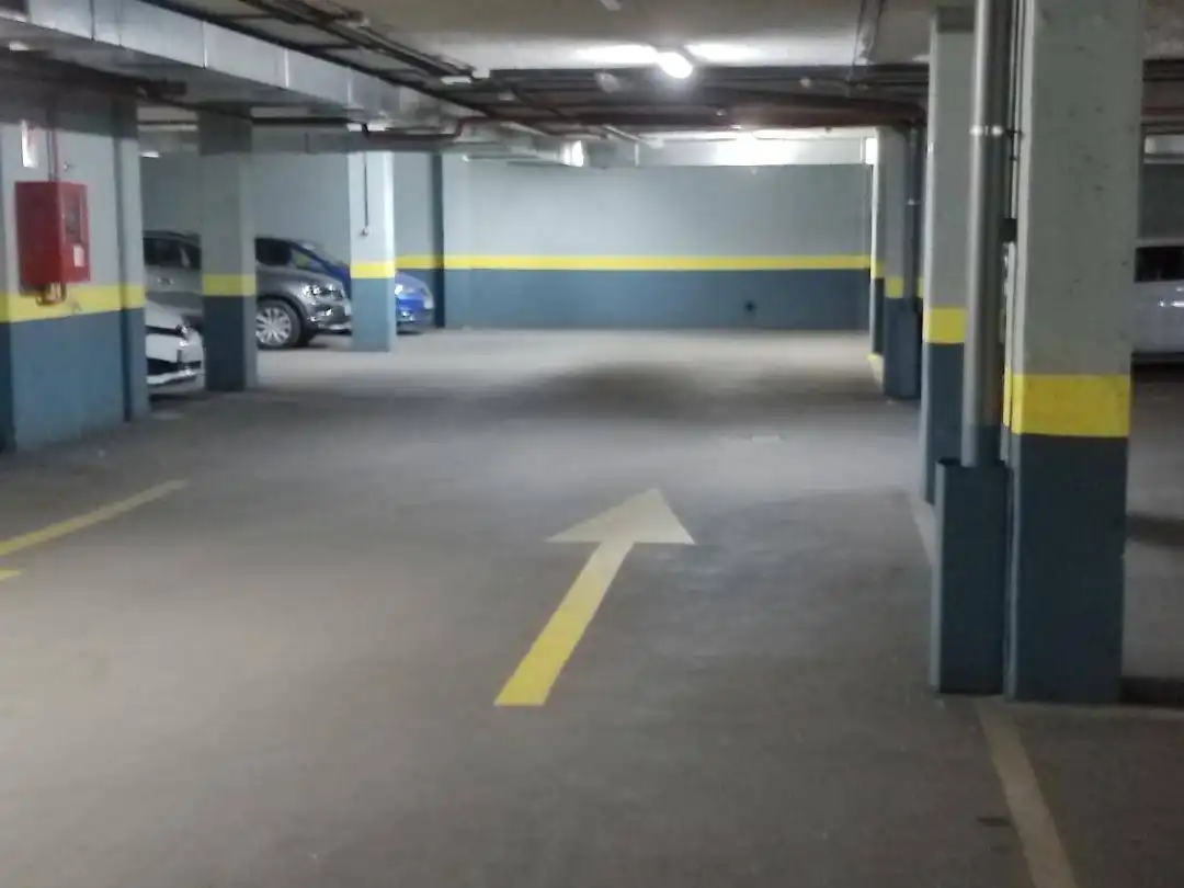Parkplatz von Garage zum Verkauf in La Moraleja