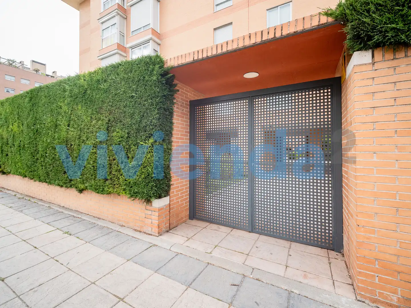 Vista exterior de Piso en venta en  Madrid Capital con Aire acondicionado, Calefacción y Trastero