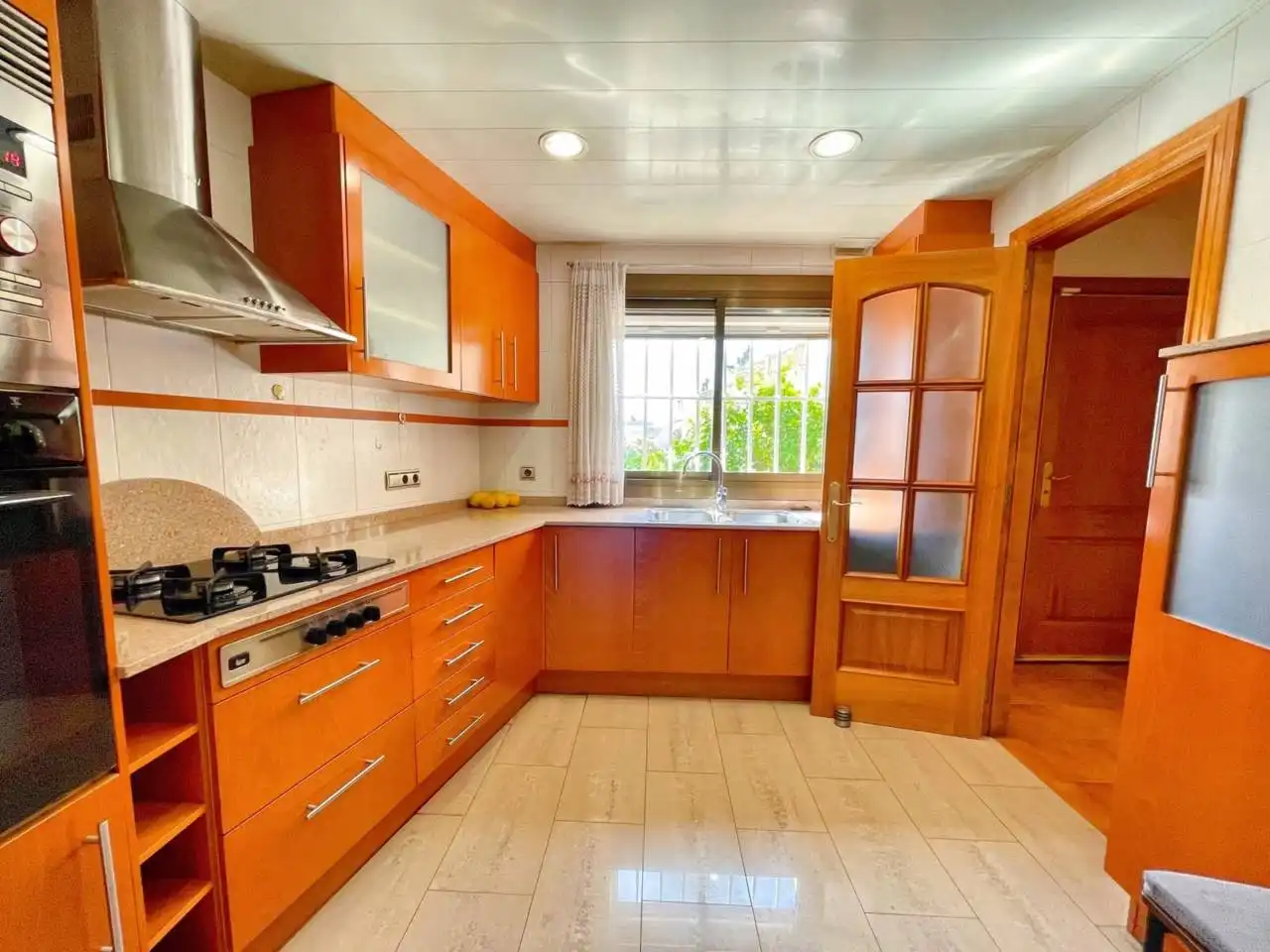 Kitchen of Detached homes for sale in Cerdanyola del Vallès  with Air Conditioner, Heating and Private garden