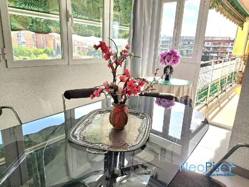 Comedor de Piso en venta en Alcorcón con Terraza