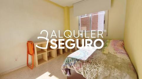 Photo 2 of Flat for rent in Cronista Vicente Martínez Morellá, Juan XXIII, Alicante / Alacant