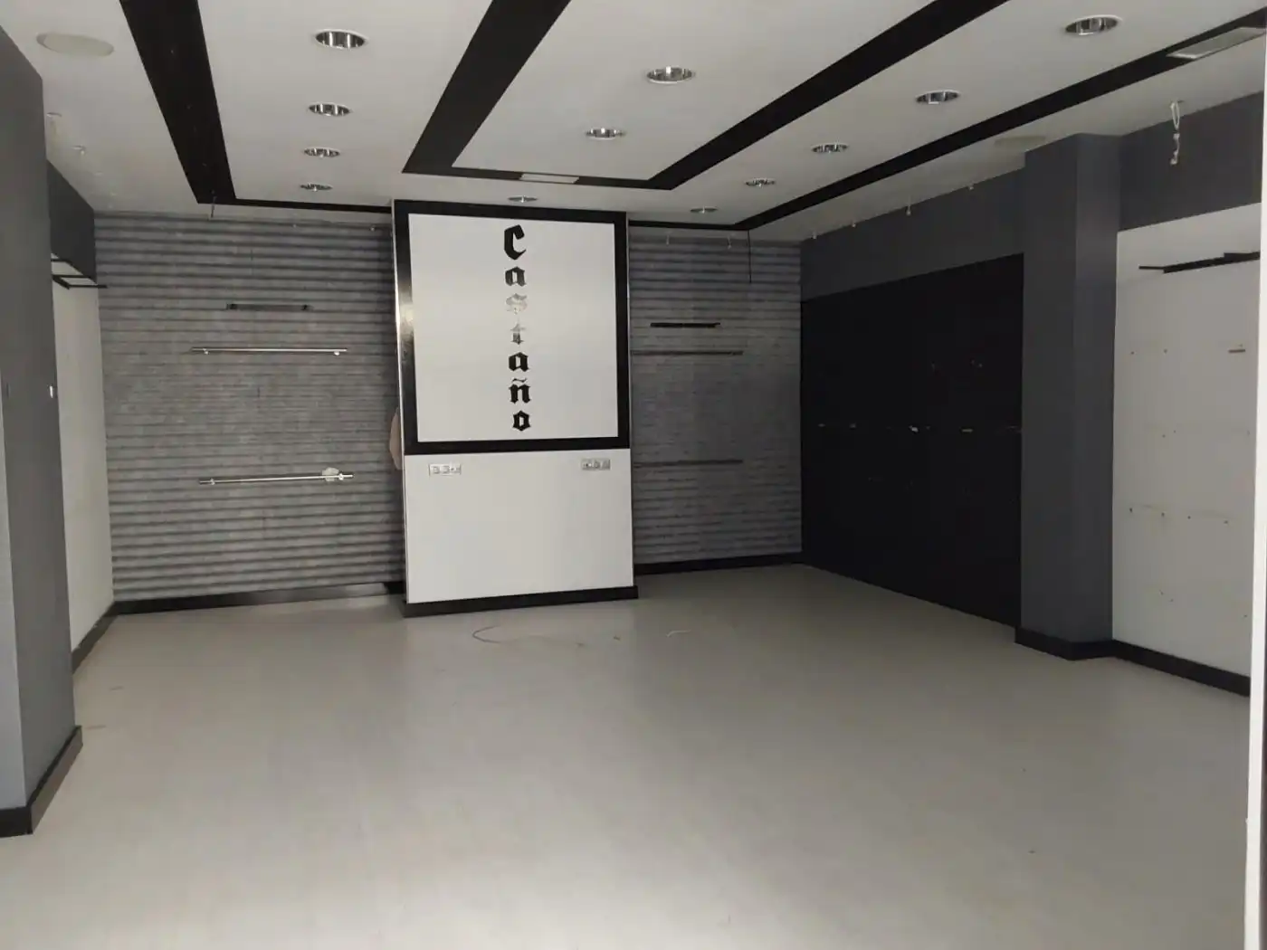 Business premises to rent in Boiro, imagen 4