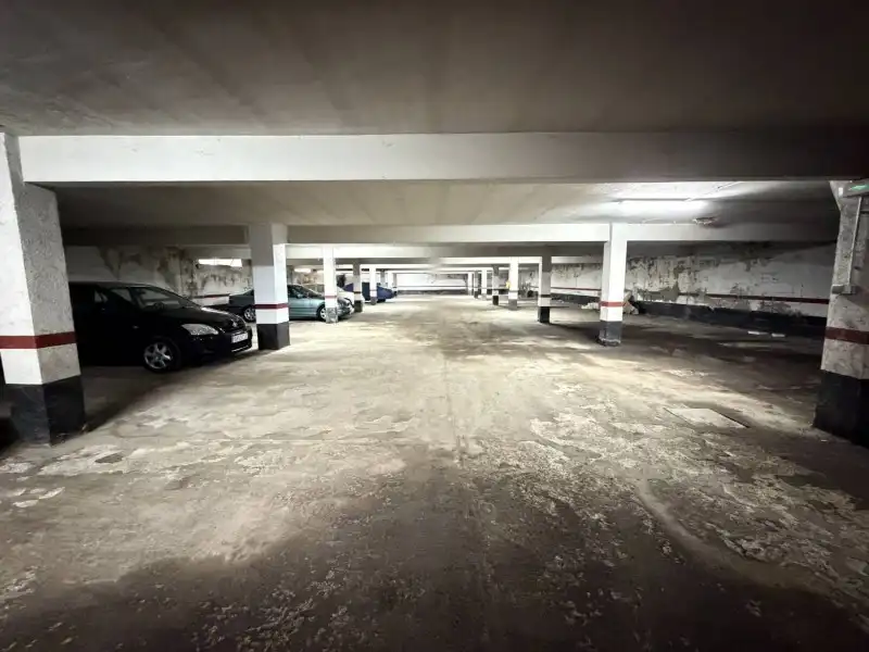 Parkplatz von Wohnung zum Verkauf in El Espinar mit Heizung und Abstellraum