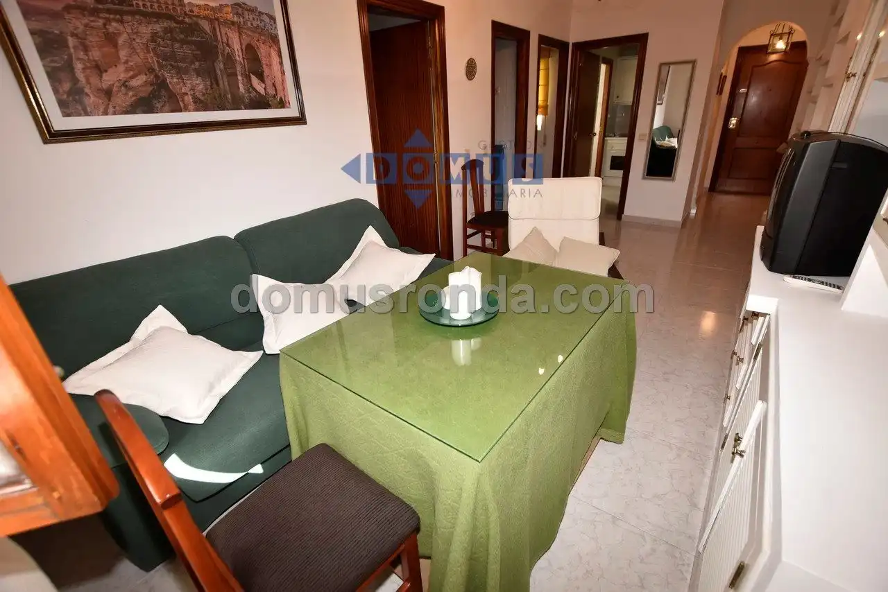 Sala de estar de Piso en venta en Ronda con Trastero, Amueblado y Lavadora