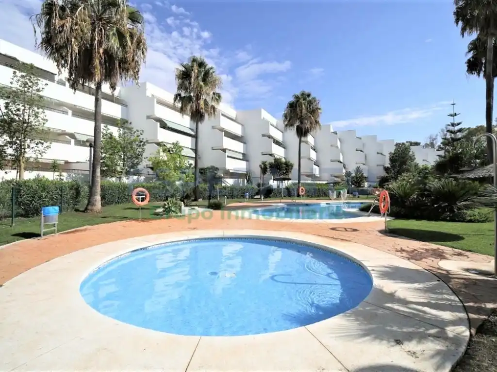 Vista exterior de Planta baja en venta en Marbella