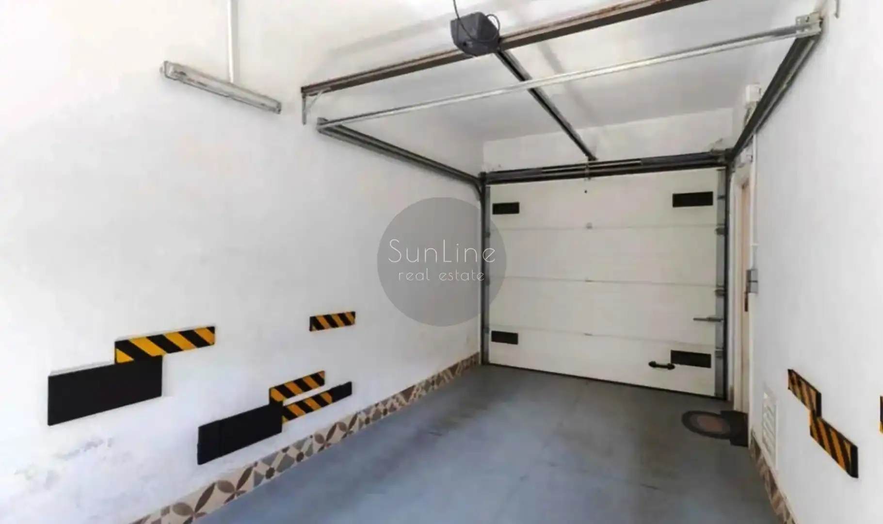 Parking de Casa o chalet en venta en Benicalap