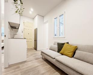 Living room of Flat for sale in  Madrid Capital  with Air Conditioner, Furnished and Washing machine