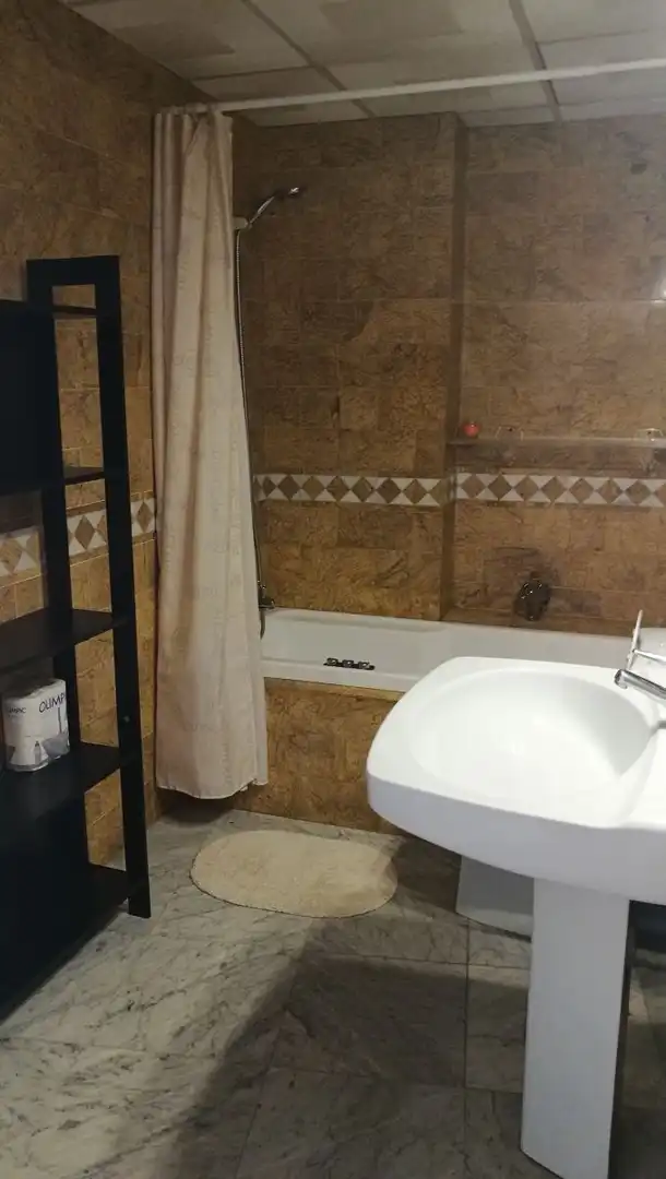 Bathroom of Apartments for rent in Huelva  with Air Conditioner and Furnished