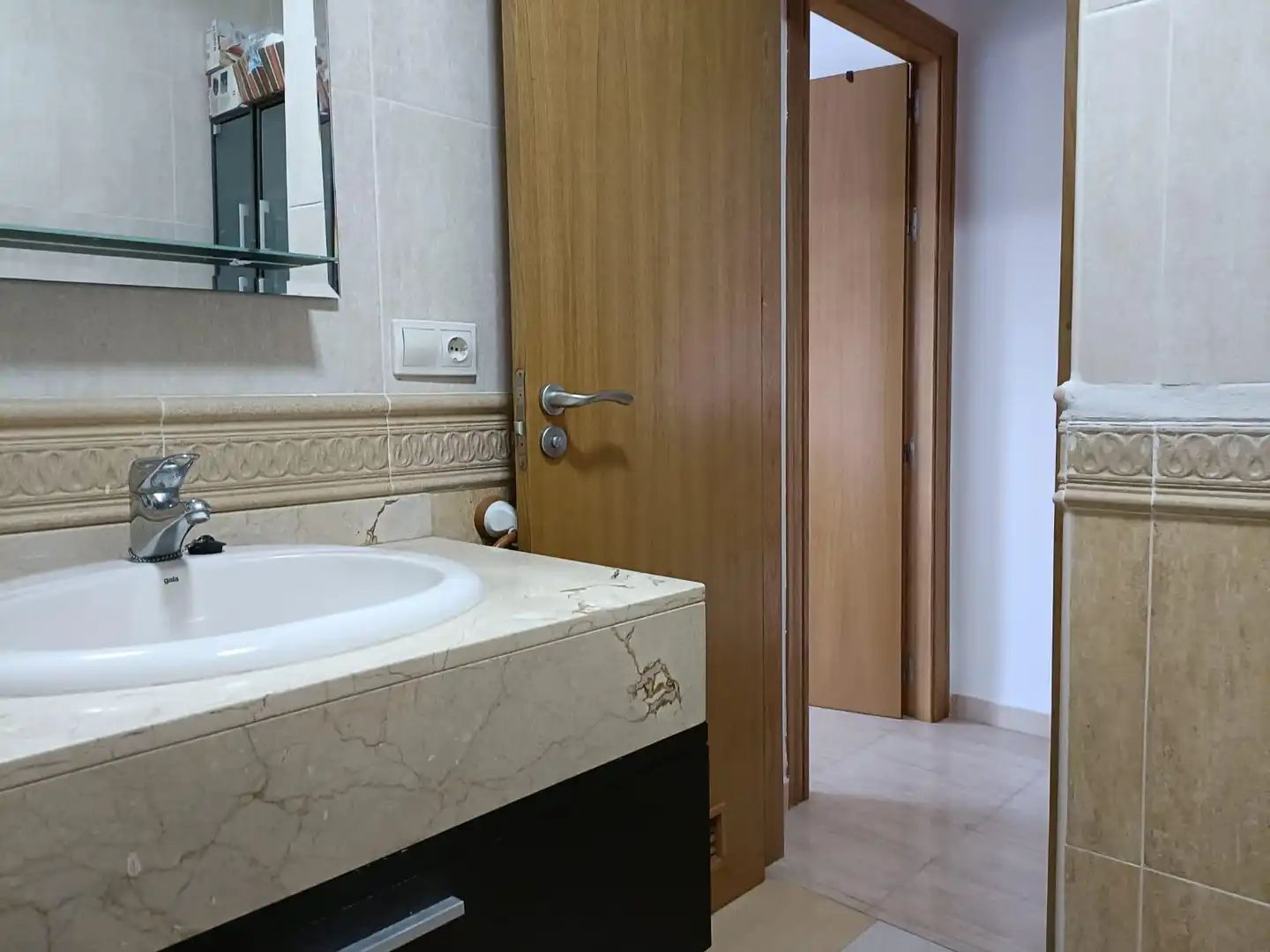 Bathroom of Flat for rent in Roquetas de Mar  with Terrace, Furnished and Community pool