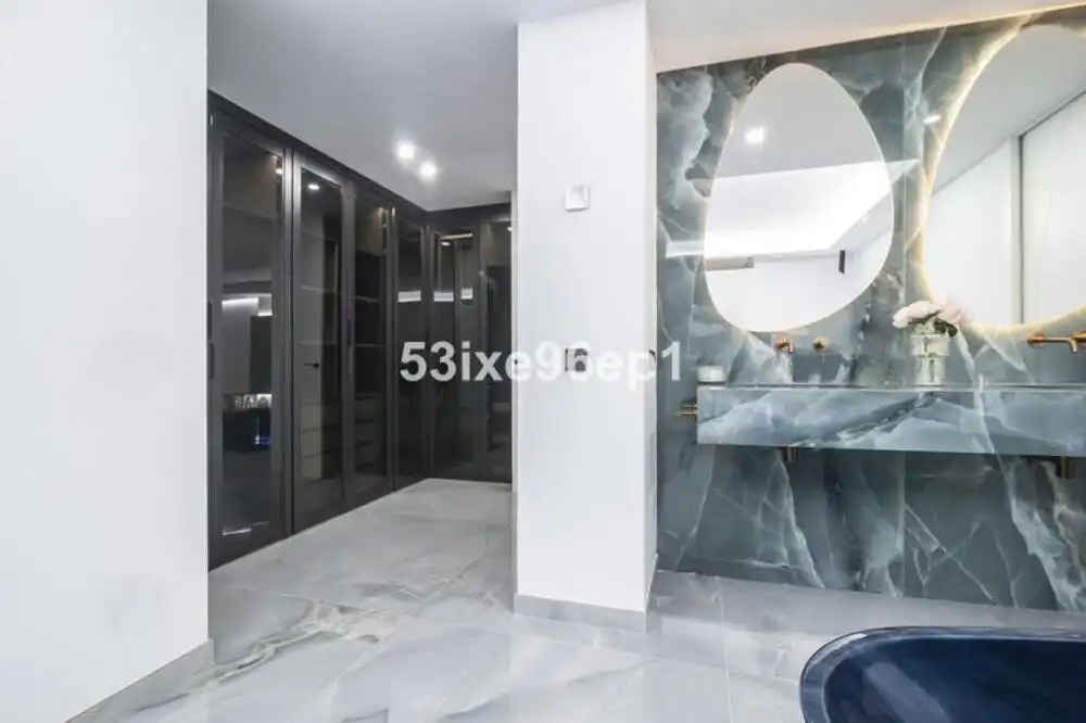 Baño de Planta baja de alquiler en Benahavís con Aire acondicionado, Terraza y Trastero