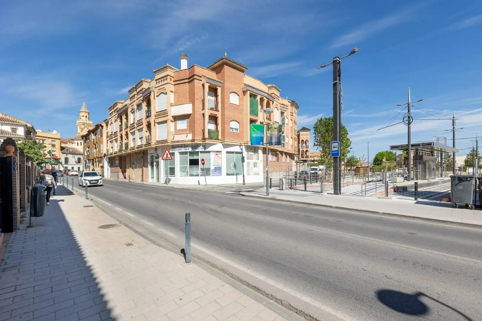 Vista exterior de Àtic en venda en Las Gabias amb Aire condicionat, Calefacció i Traster