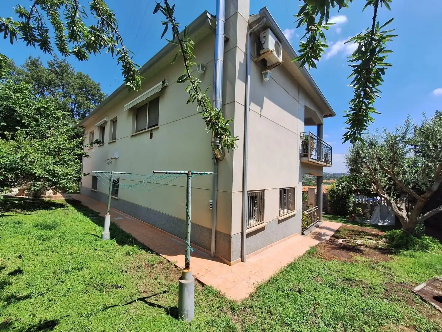 Außenansicht von Country house zum Verkauf in Santa Eulàlia de Ronçana mit Klimaanlage, Privatgarten und Terrasse