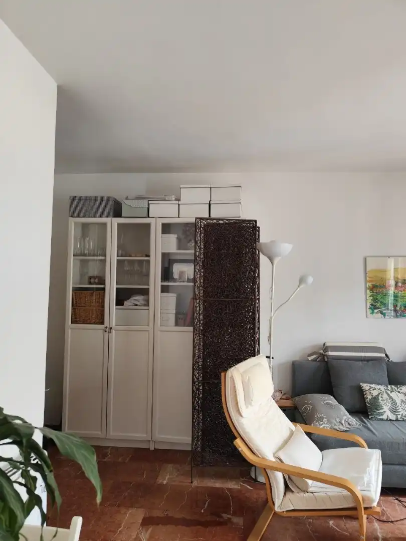 Sala de estar de Piso en venta en Granada con Calefacción, Amueblado y Alarma
