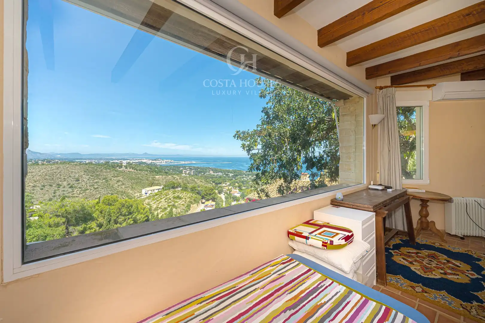 Balcony of Houses for sale in Dénia  with Air Conditioner, Heating and Private garden