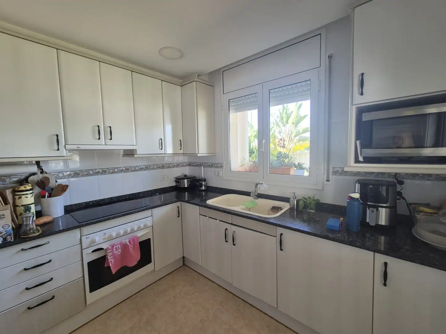 Küche von Haus oder Chalet zum Verkauf in Roda de Berà mit Heizung, Privatgarten und Terrasse