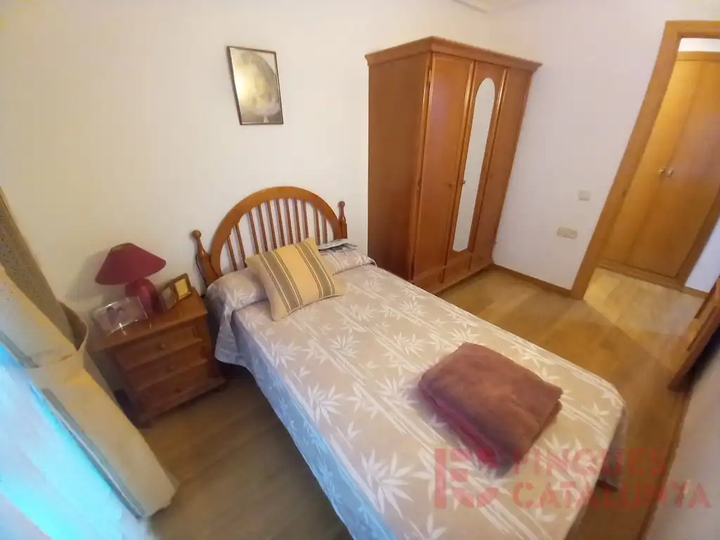 Dormitori de Pis en venda en Girona
