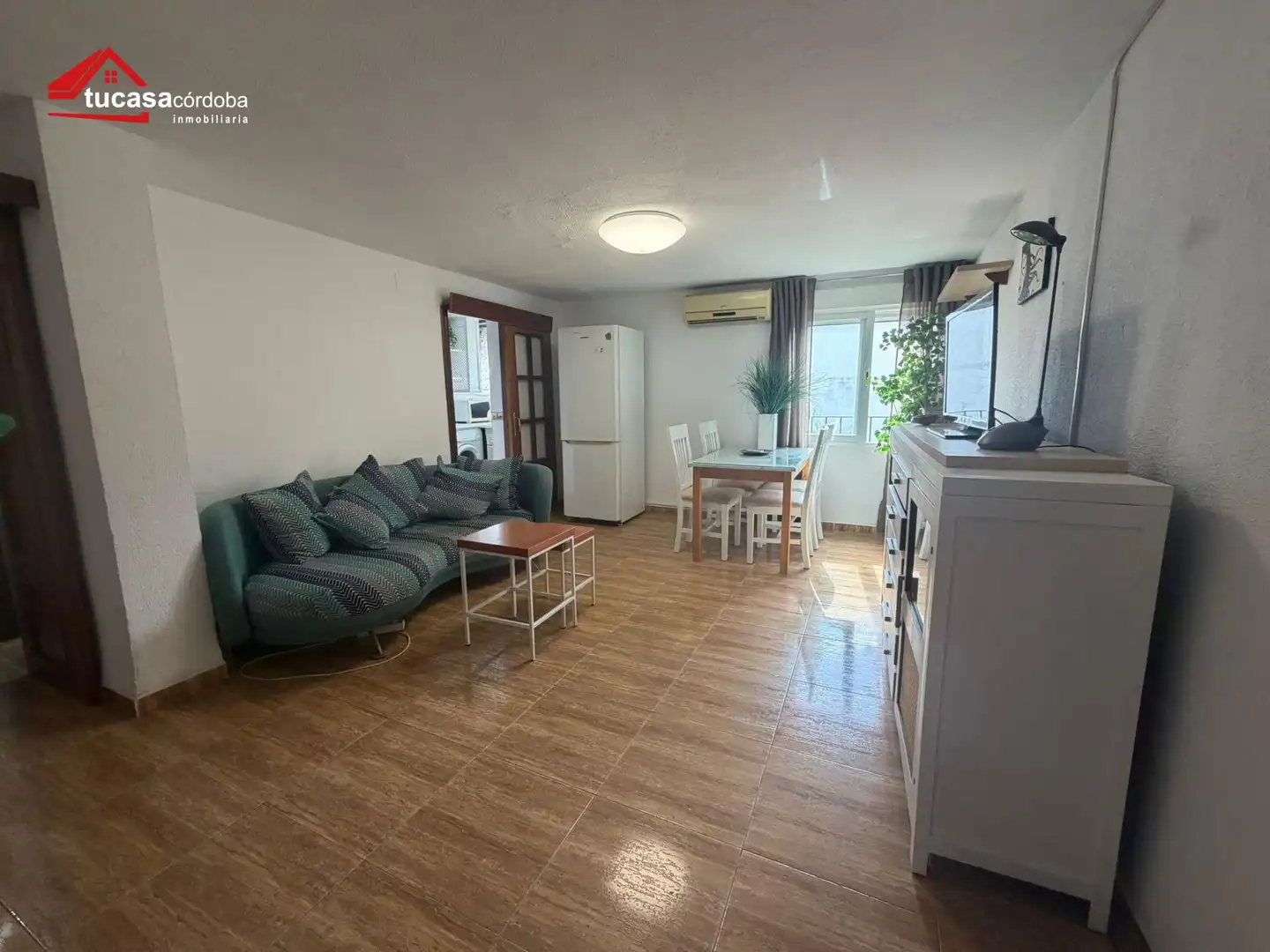 Living room of Flat for sale in Córdoba  with Air Conditioner, Terrace and Furnished