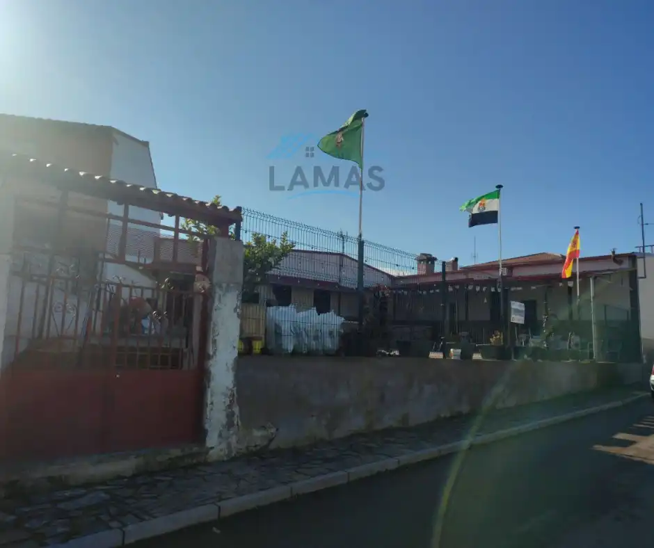 Commercial properties for sale in Valdelacasa de Tajo  with Heating and Furnished