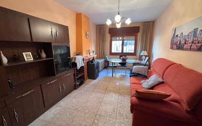 Sala d'estar de Casa o xalet en venda en Campillo de Altobuey amb Traster i Moblat