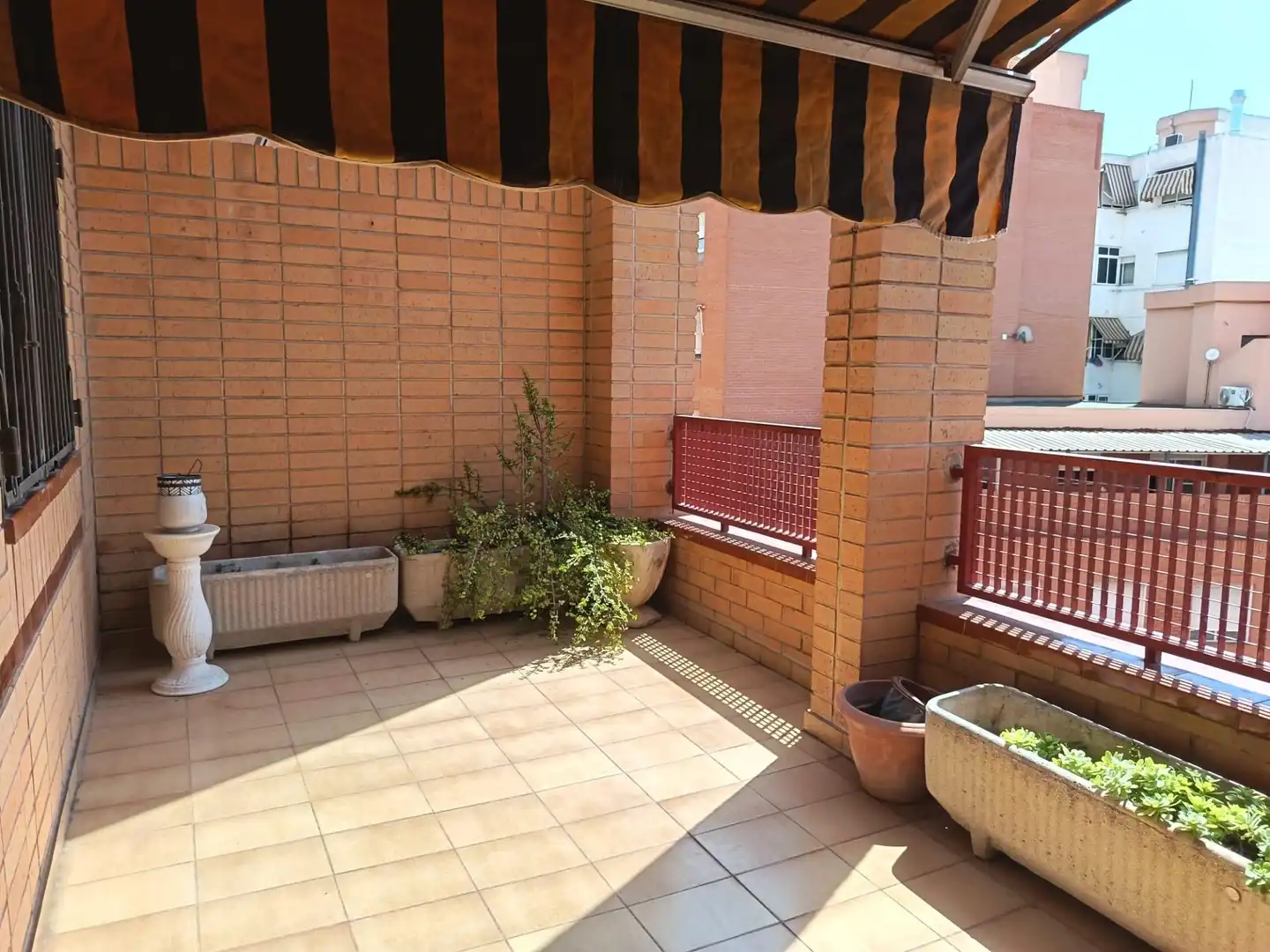 Terrasse von Wohnung zur Miete in Alicante / Alacant mit Klimaanlage, Terrasse und Möbliert