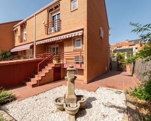 Exterior view of Single-family semi-detached for sale in Móstoles  with Air Conditioner, Terrace and Balcony