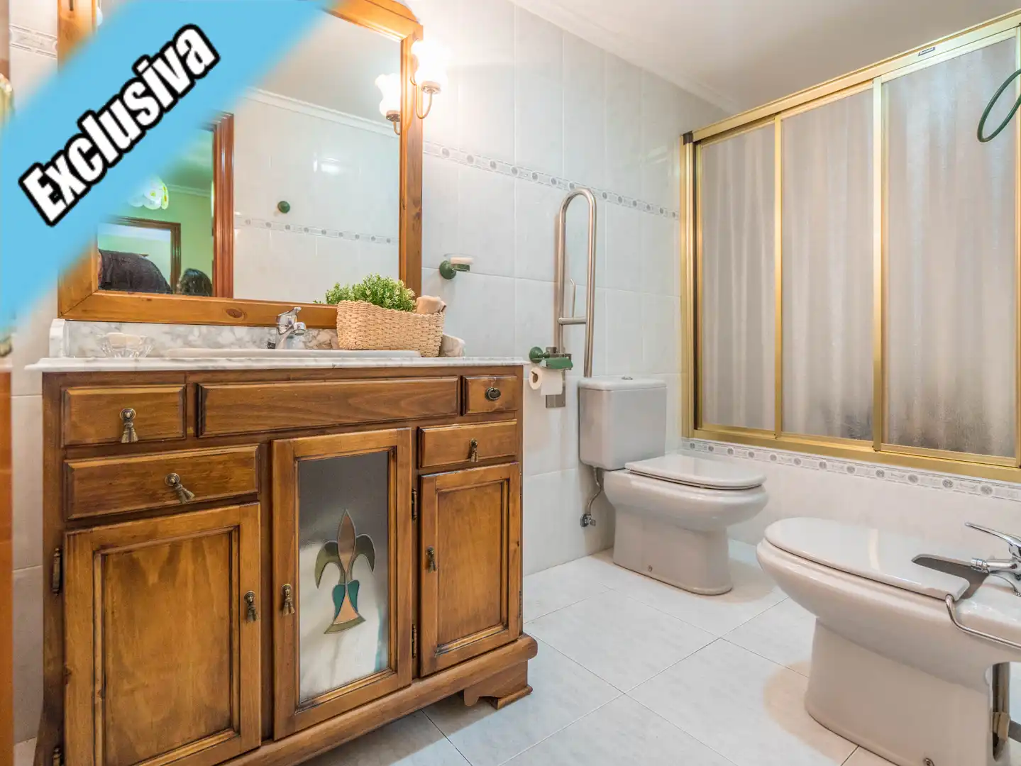 Baño de Dúplex en venta en Santoña con Calefacción, Parquet y Terraza