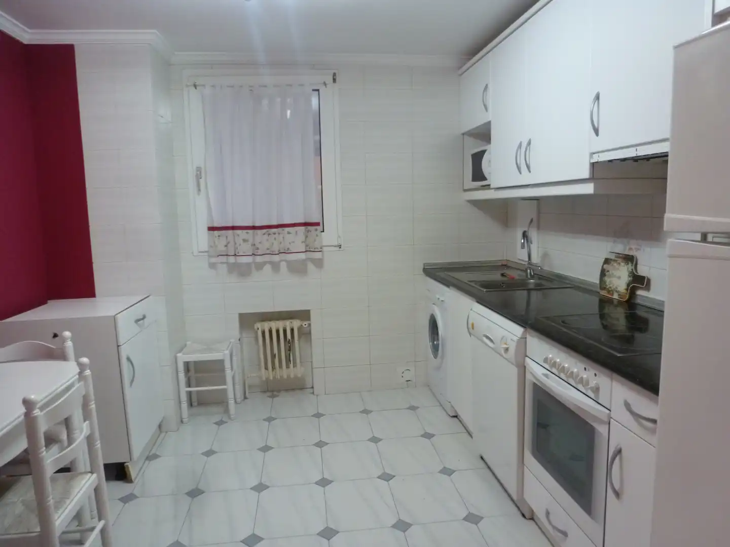 Cocina de Piso de alquiler en Barañáin / Barañain con Calefacción, Parquet y Amueblado