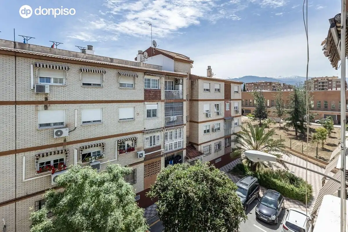 Exterior view of Flat for sale in Granada  with Air Conditioner and Heating