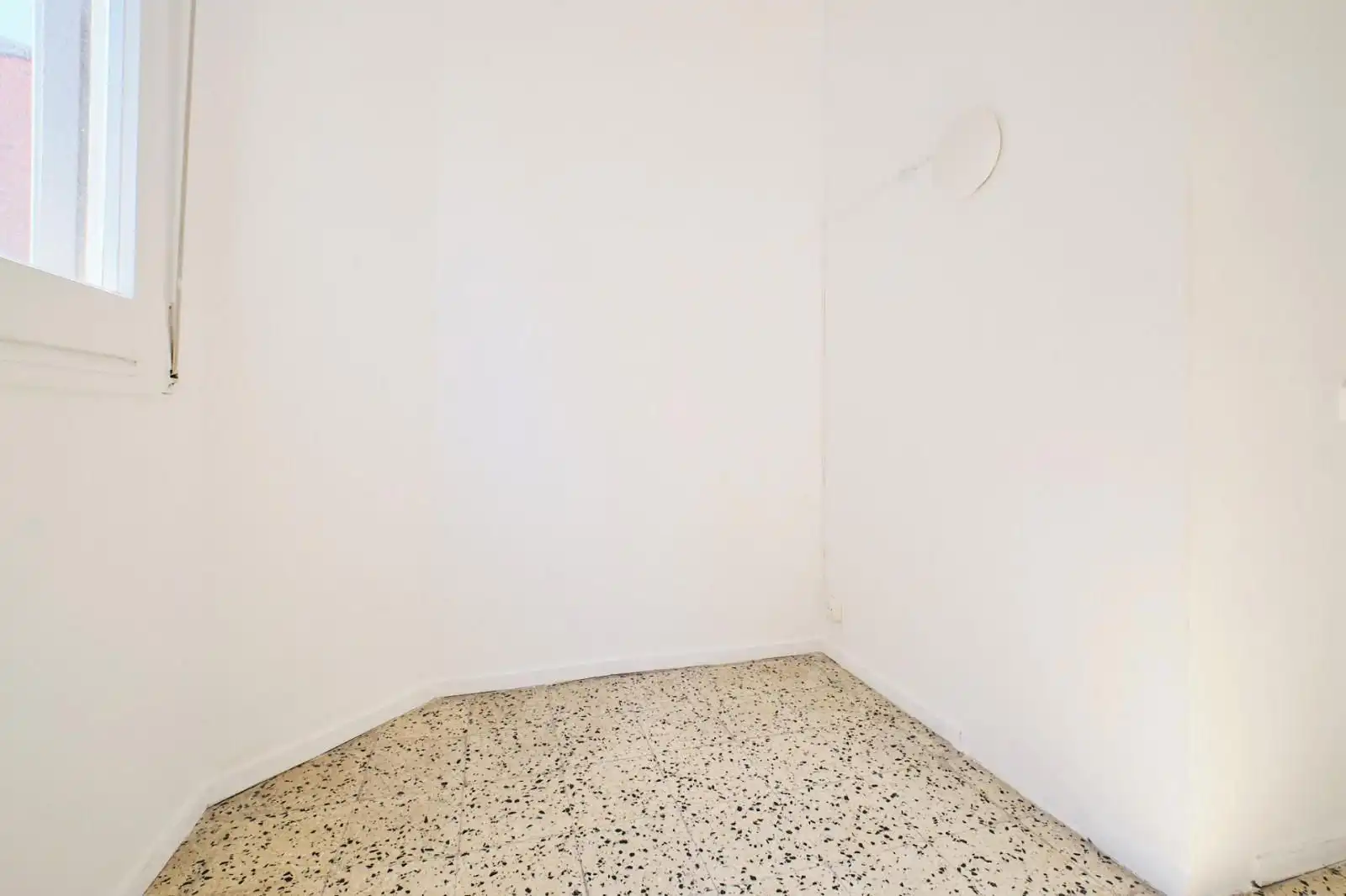Bedroom of Flat for sale in Barcelona  with Air Conditioner, Washing machine and Microwave