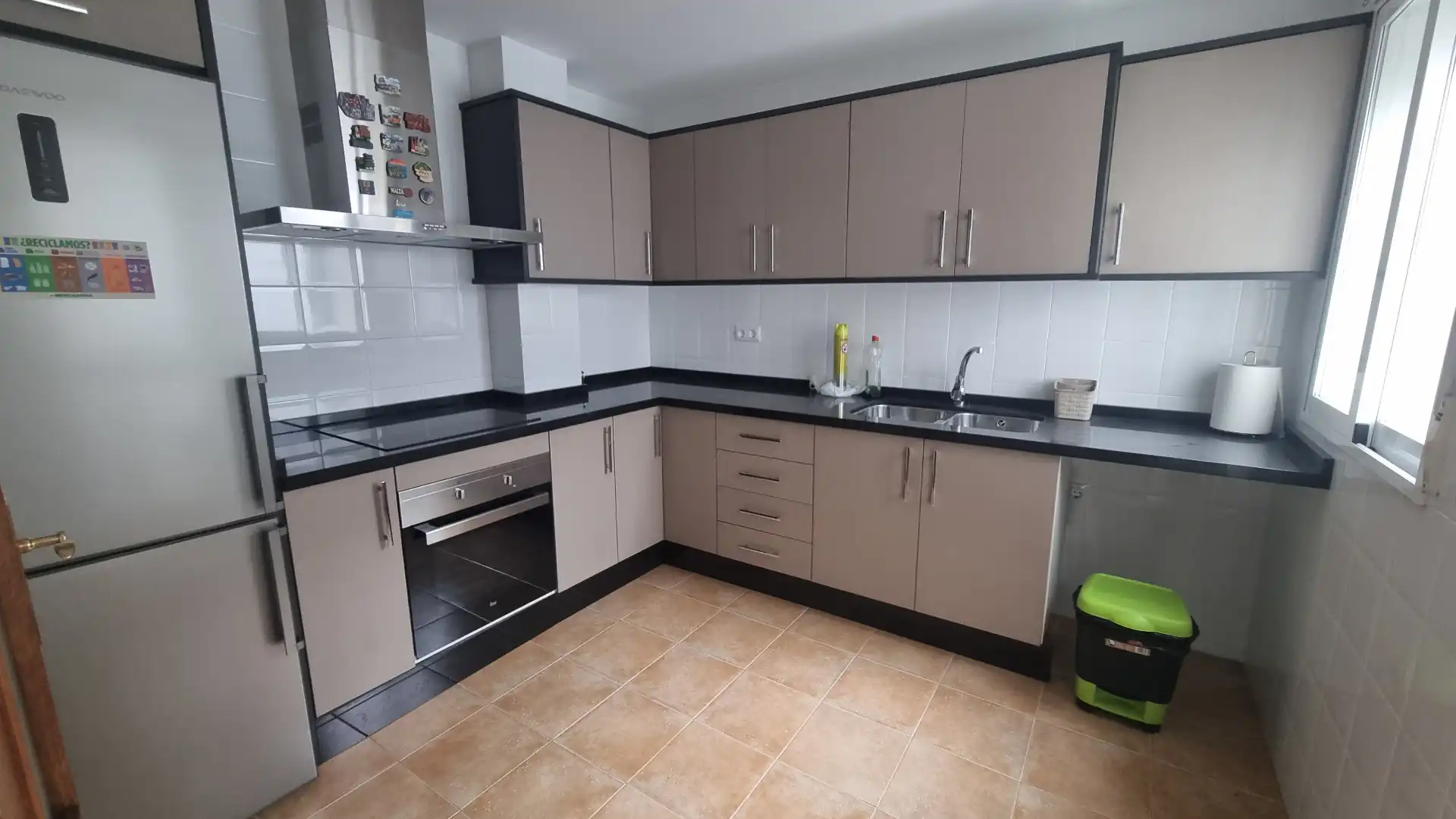 Flat for sale in Calle Esmeralda, imagen 3