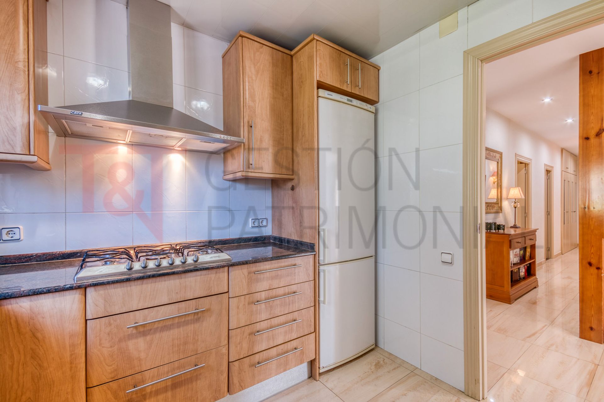 Cuina de Casa o xalet en venda en Vallromanes amb Calefacció, Jardí privat i Terrassa