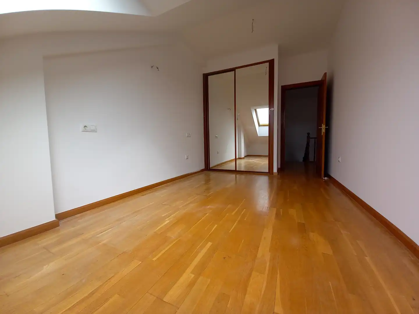 Schlafzimmer von Maisonette zum Verkauf in Castrillón mit Heizung, Ofen und Waschmaschine