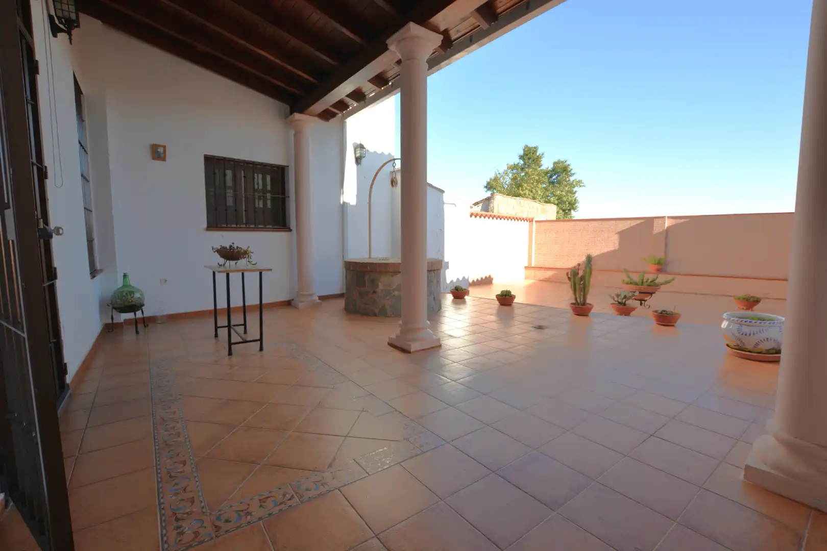 Garten von Einfamilien-Reihenhaus zum Verkauf in Santa Olalla del Cala mit Klimaanlage, Terrasse und Balkon