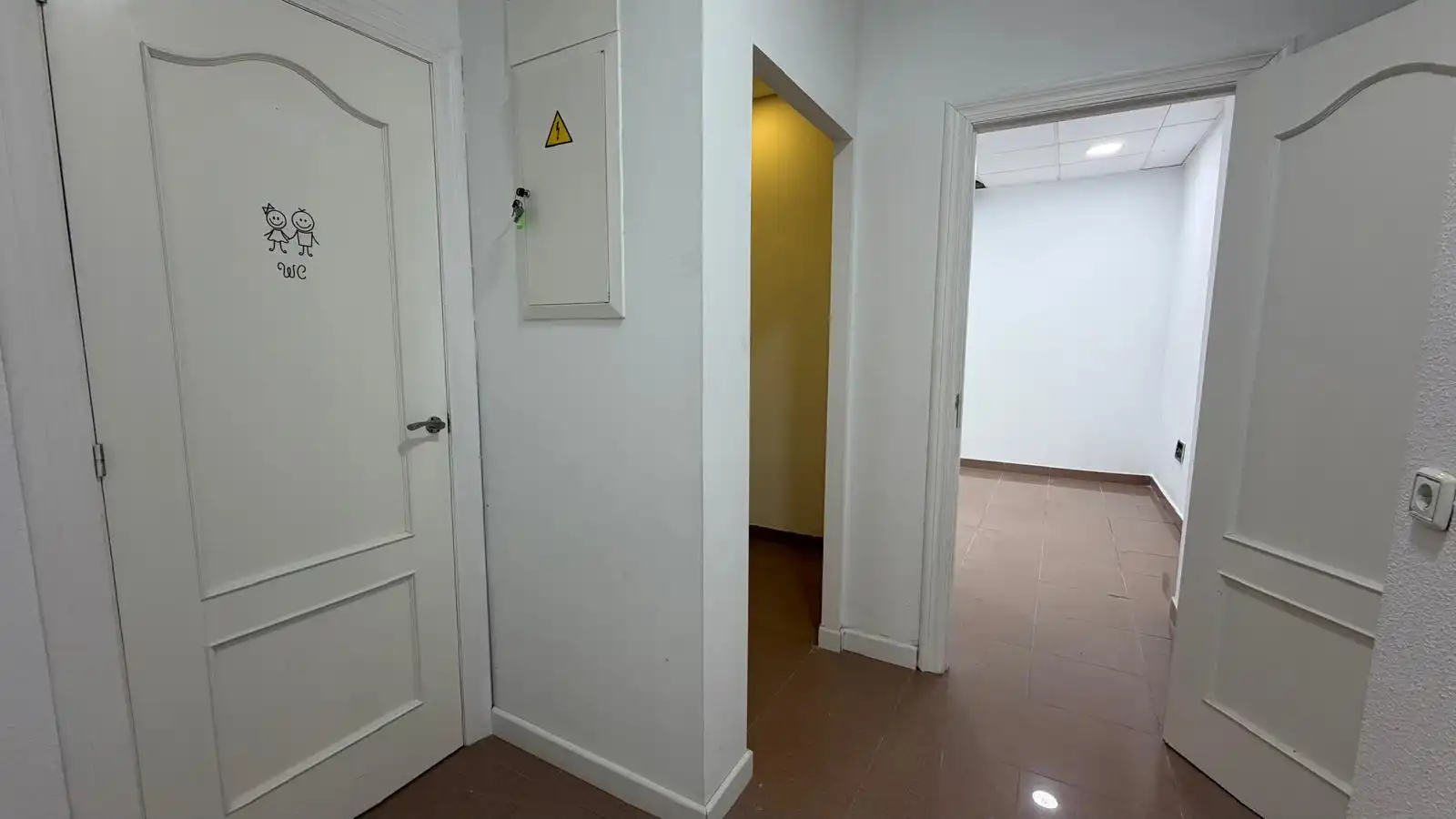 Local comercial de lloguer a Calle del Parque 19, imagen 10