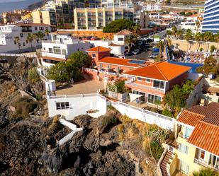 Vista exterior de Casa o xalet en venda en Candelaria amb Jardí privat, Terrassa i Moblat
