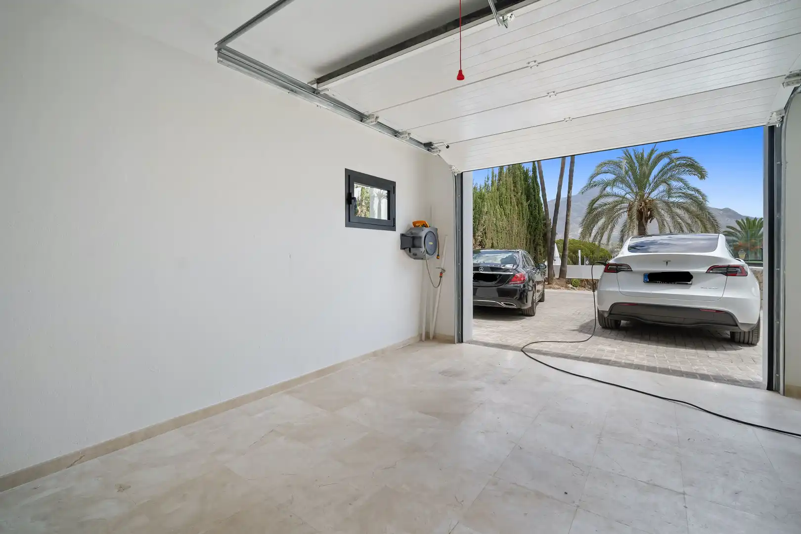 Houses for rent in Calle Alcala, Las Brisas