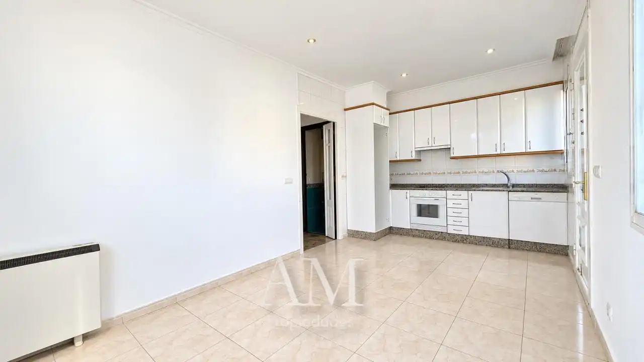 Cocina de Casa o chalet en venta en Vigo  con Calefacción, Jardín privado y Terraza