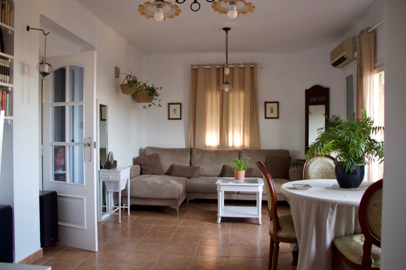 Sala de estar de Piso de alquiler en Moncada con Aire acondicionado, Calefacción y Balcón