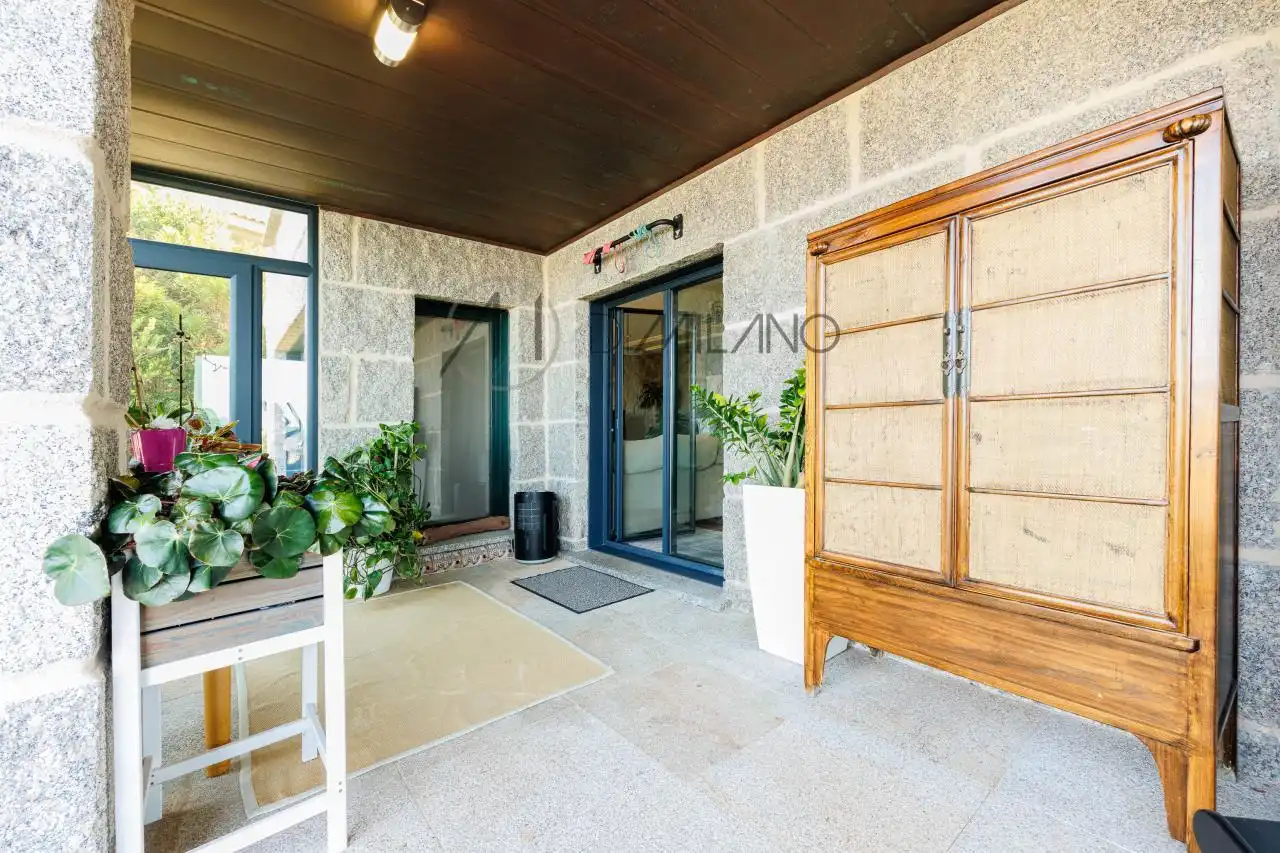 Casa o chalet en venta en Nigrán con Calefacción, Jardín privado y Parquet