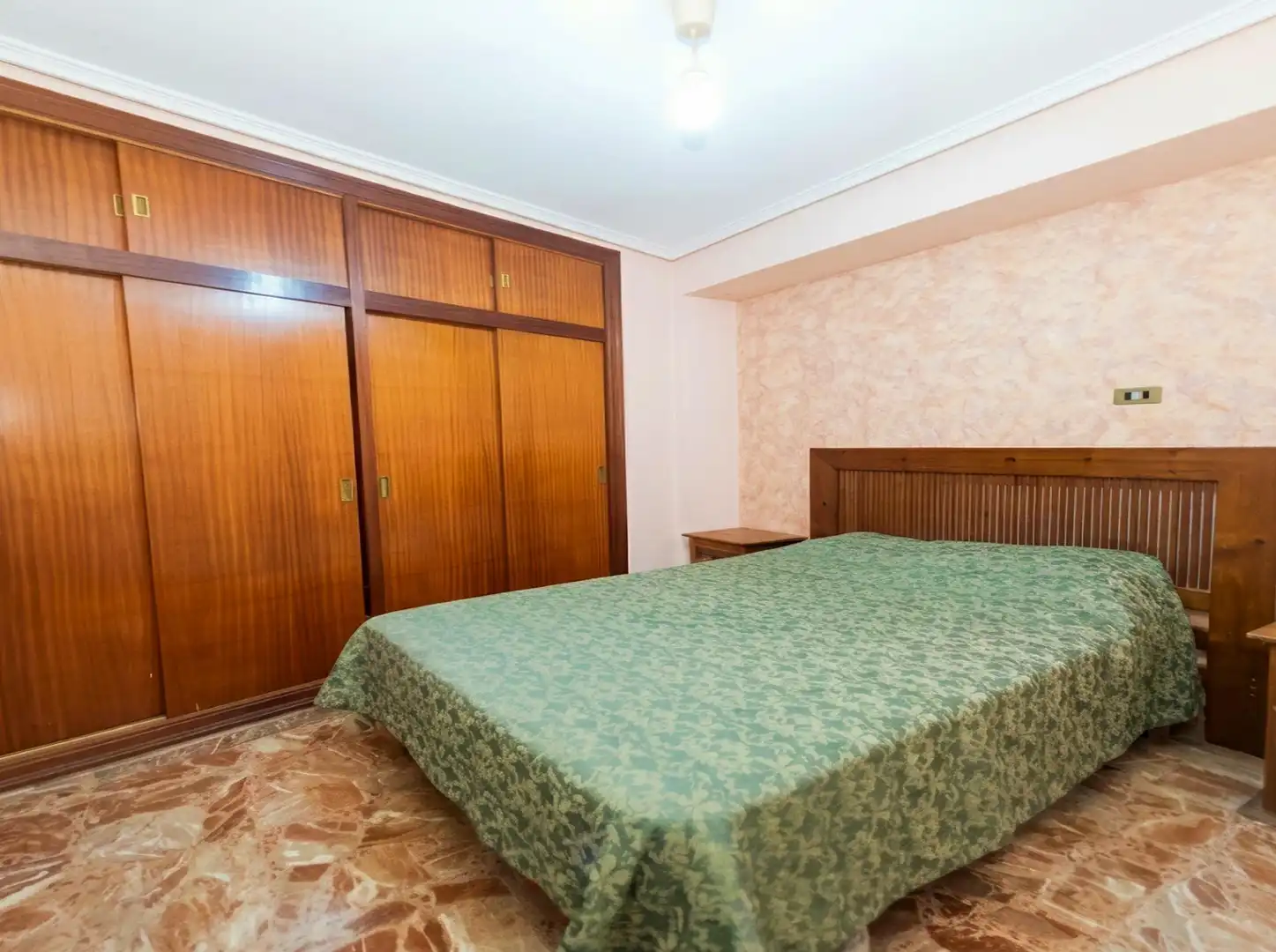 Bedroom of Buildings for sale in Vila-real