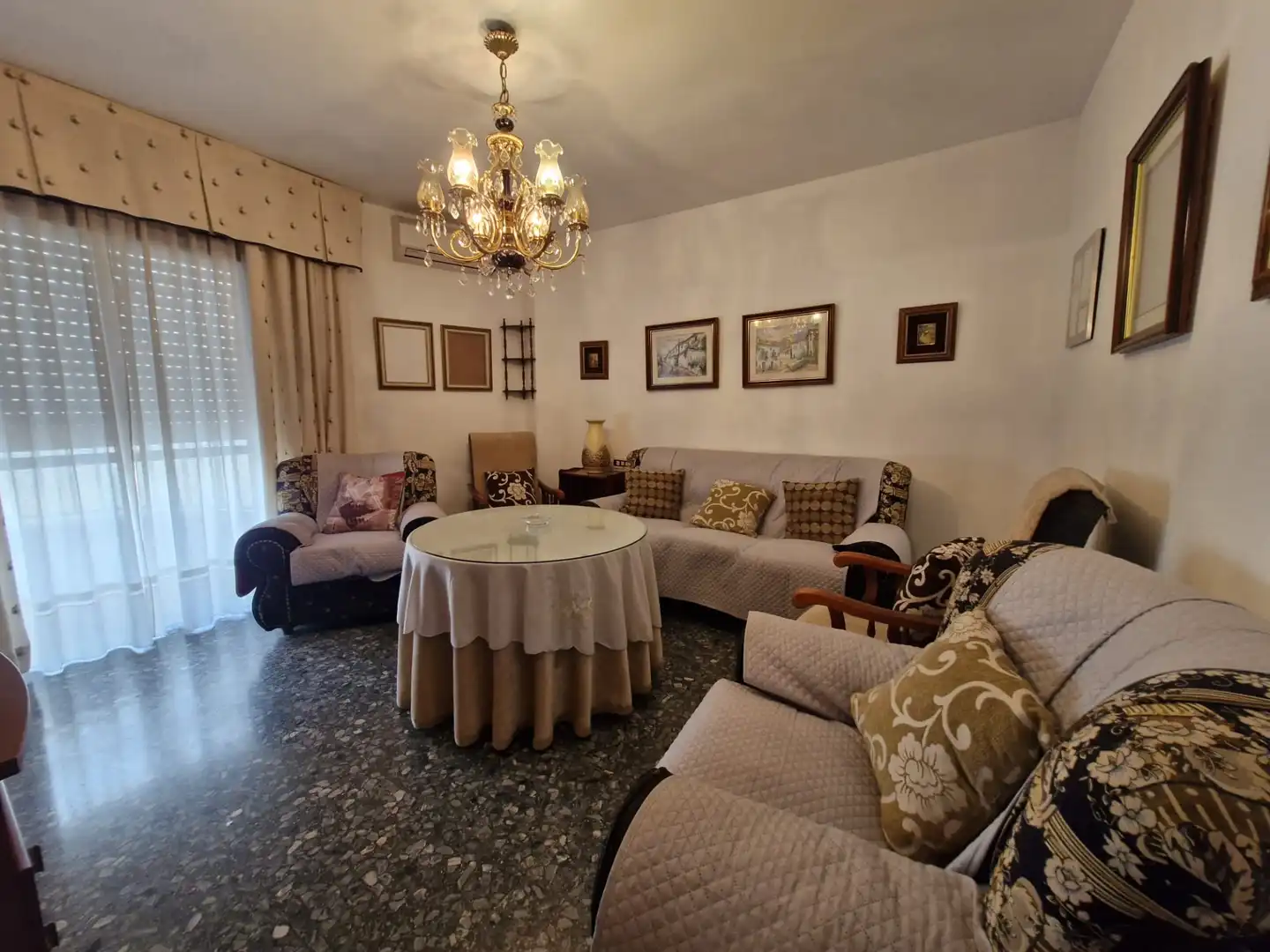 Sala d'estar de Pis en venda en Motril amb Terrassa i Balcó